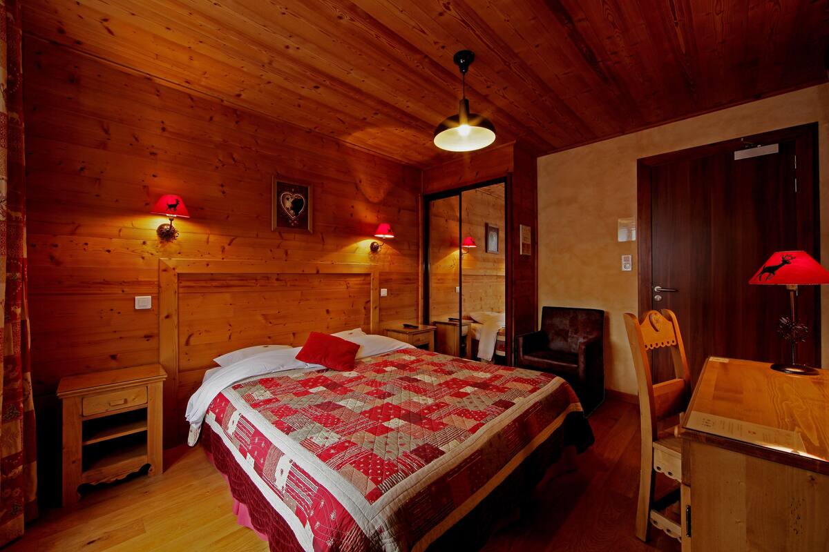 Traditional Double Room | In-room safe, WiFi (free)