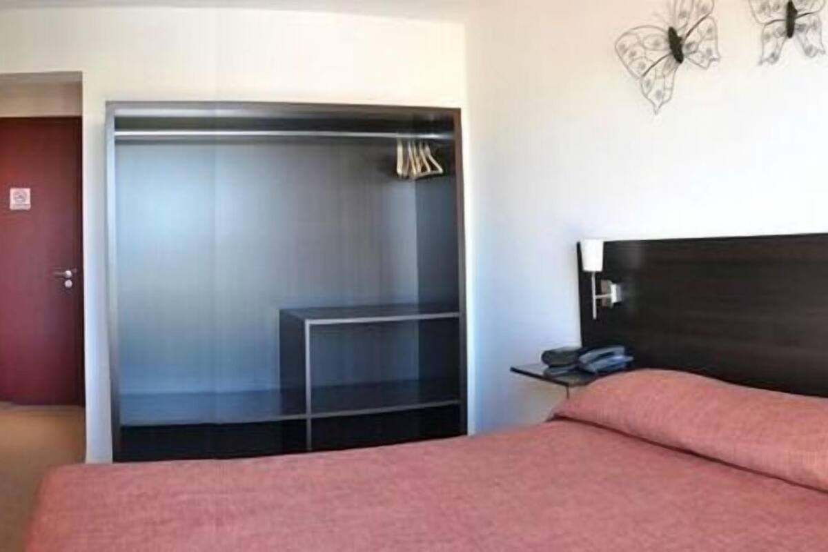 Minibar, in-room safe, desk, free cots/infant beds