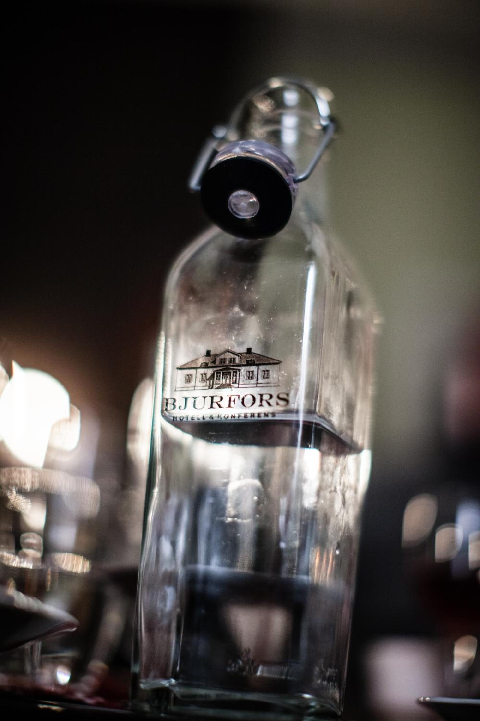 breakfast and dinner served