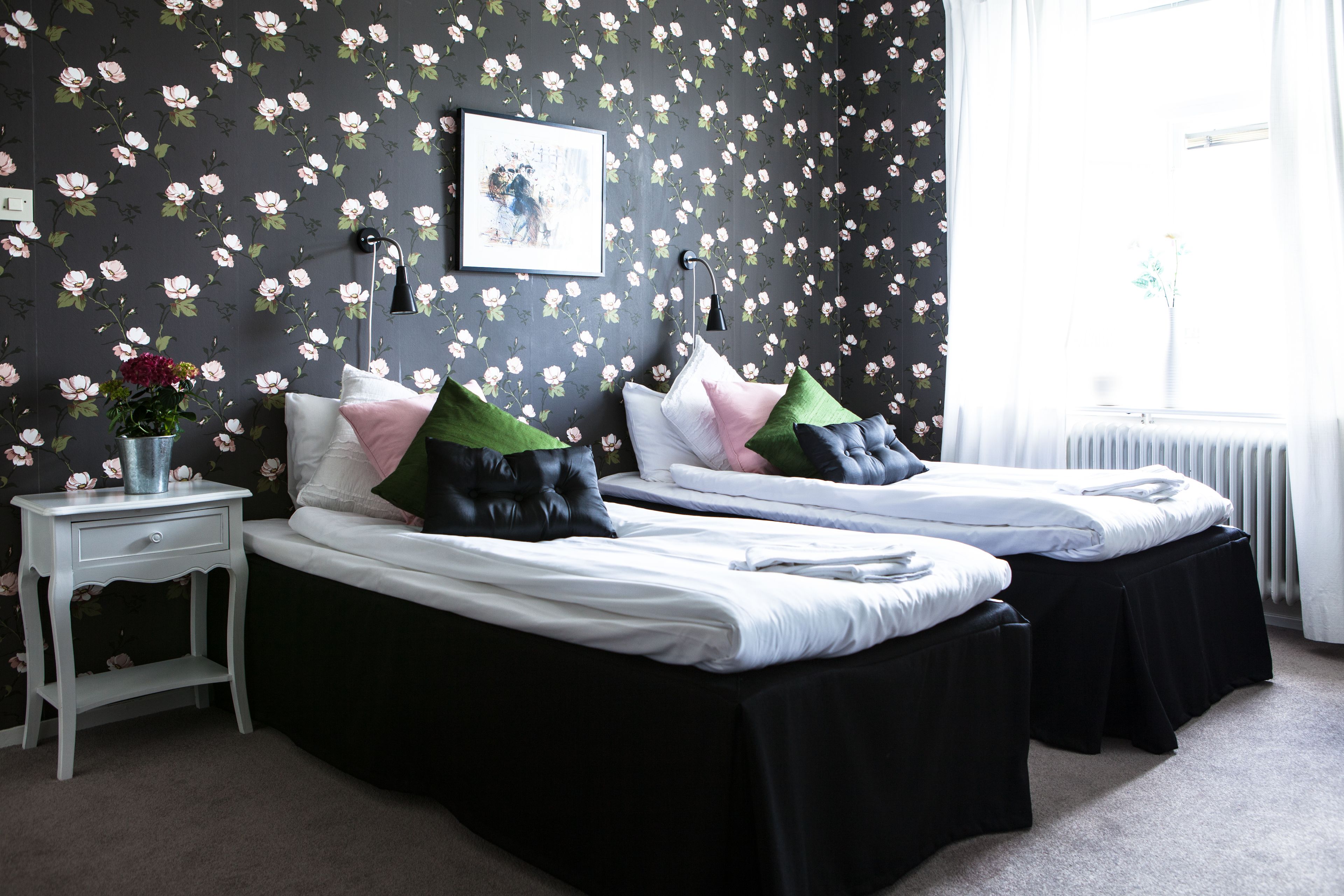 standard double room, courtyard view | desk, iron/ironing board, free wifi, bed sheets