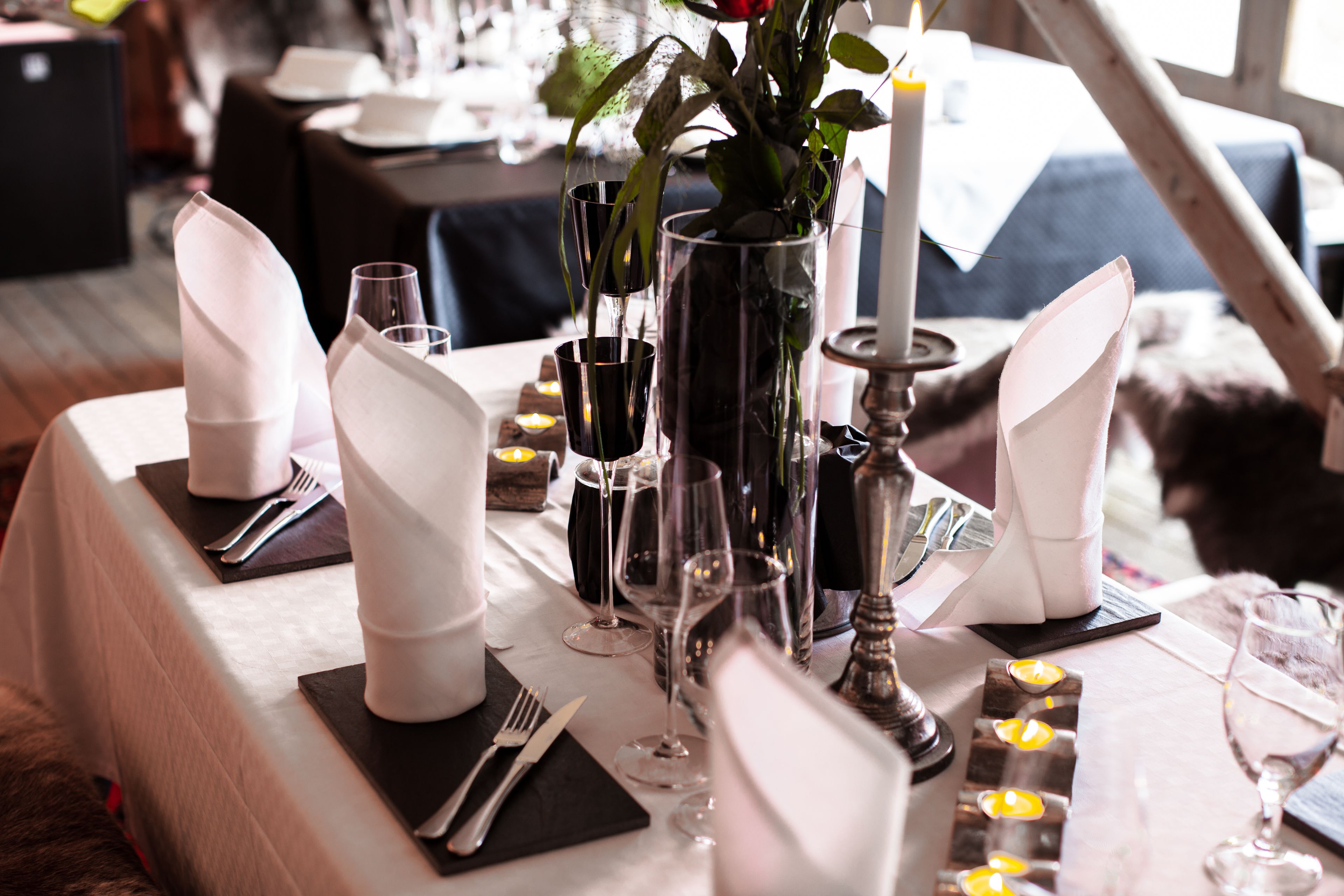 breakfast and dinner served