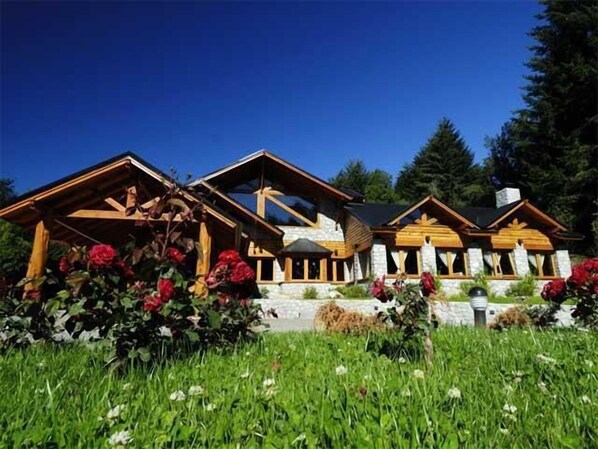 Exterior - Ona Apart Hotel & Spa (Villa La Angostura)