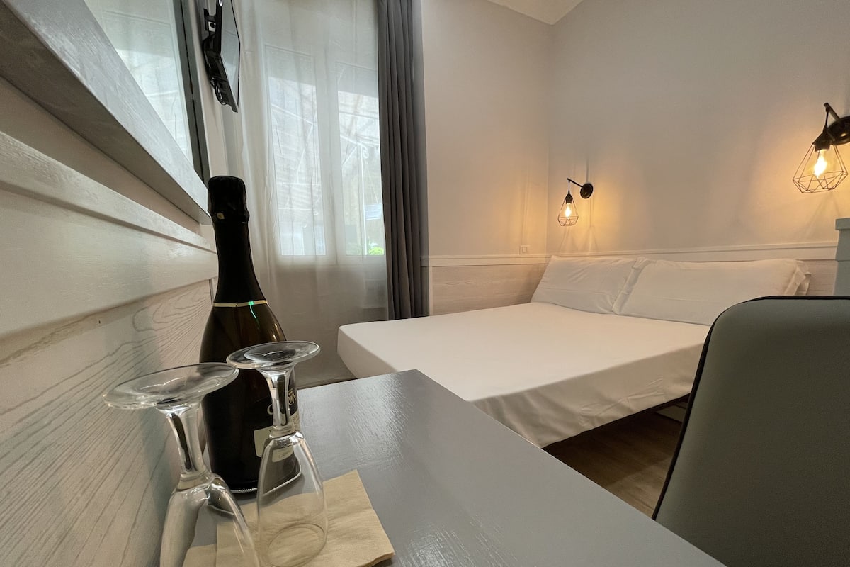 Economy Double Room