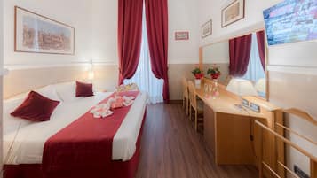 Double or Twin Room | Egyptian cotton sheets, hypo-allergenic bedding, down comforters