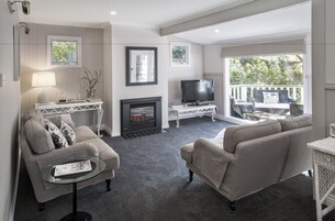 华丽村舍, 2 张大床, 花园景观 | 起居区 | 玩具