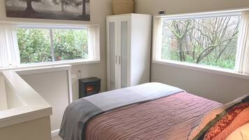 Romantic Suite, 1 Queen Bed, Garden View
