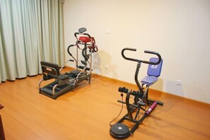 Fitness facility - Holiday Villa Hotel & Residence Baiyun Guangzhou (Guangzhou)