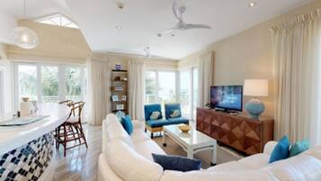 Luxury 3 Bedroom Villa, Beachfront | Living area