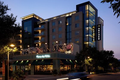 Archer Hotel Falls Church