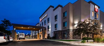Best Western Plus Airport Inn & Suites