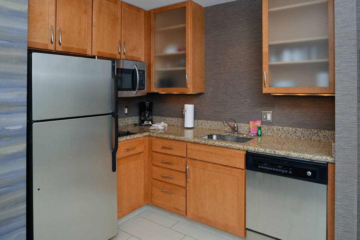studio, 1 king bed with sofa bed | private kitchen | fridge, microwave, stovetop, dishwasher