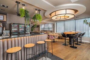 Bar (di hartanah)