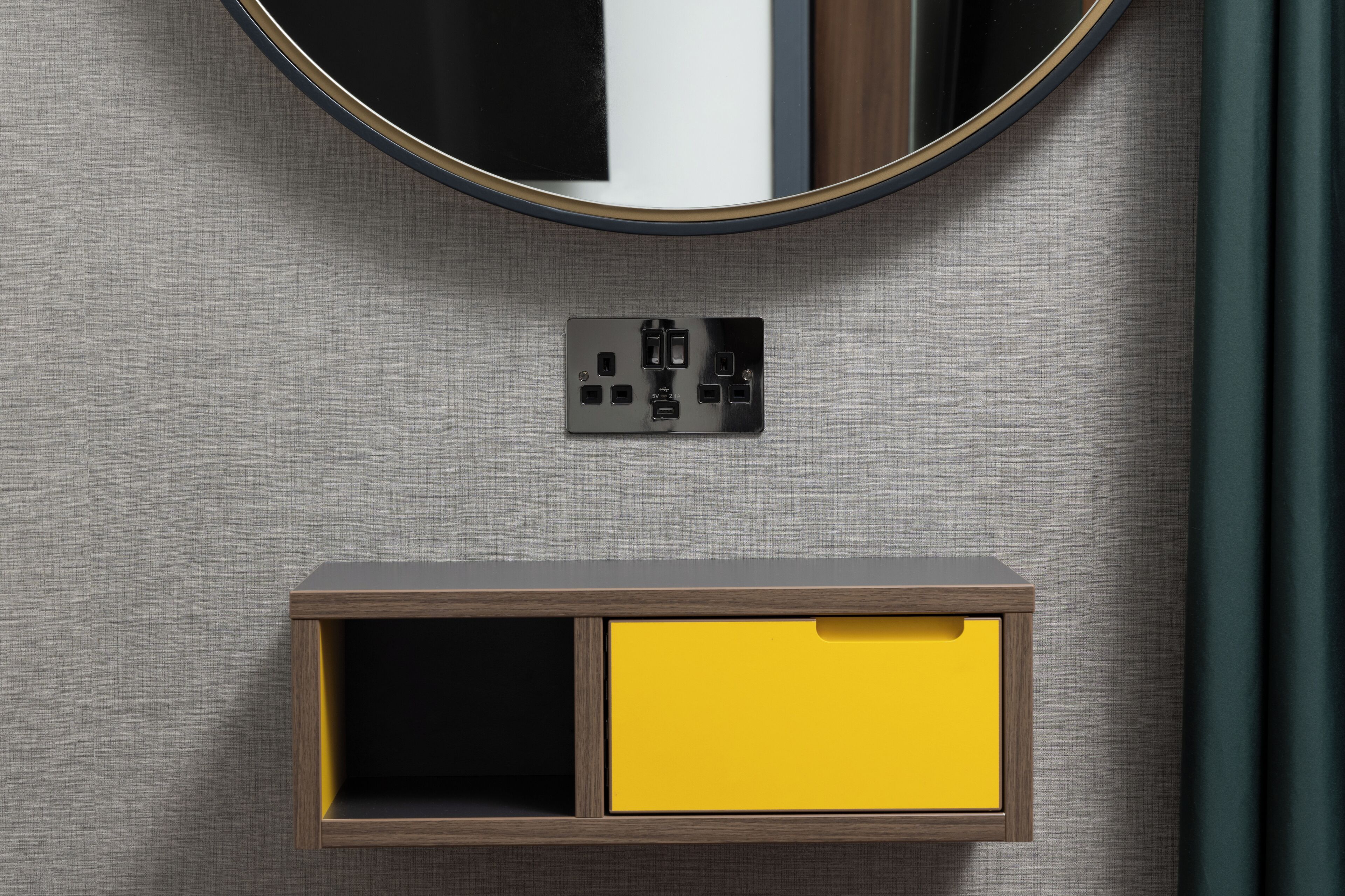 1 bedroom, in-room safe, desk, laptop workspace