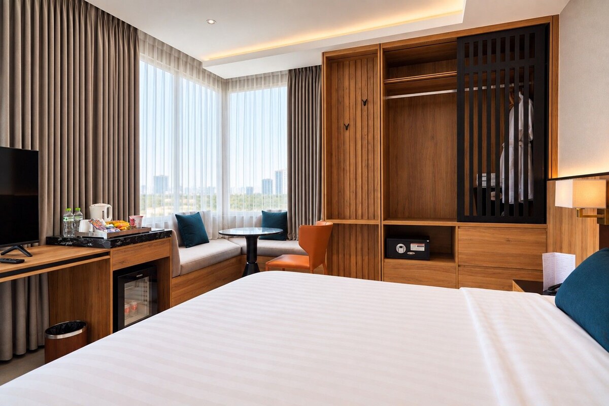 1 chambre, minibar, coffres-forts dans les chambres, bureau