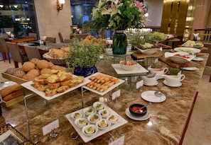 Petit déjeuner (250000 VND par personne)