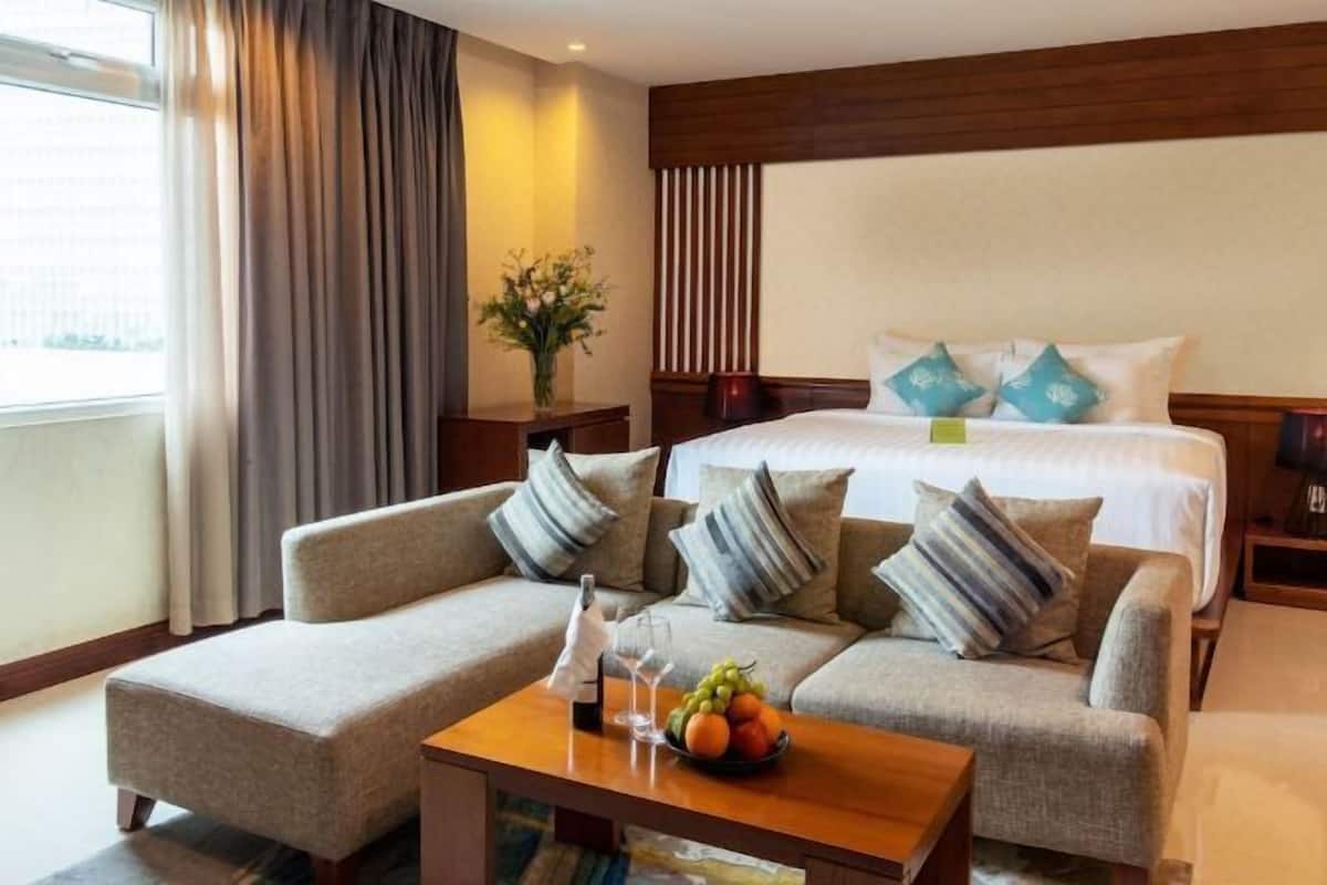 1 chambre, minibar, coffre-fort, bureau