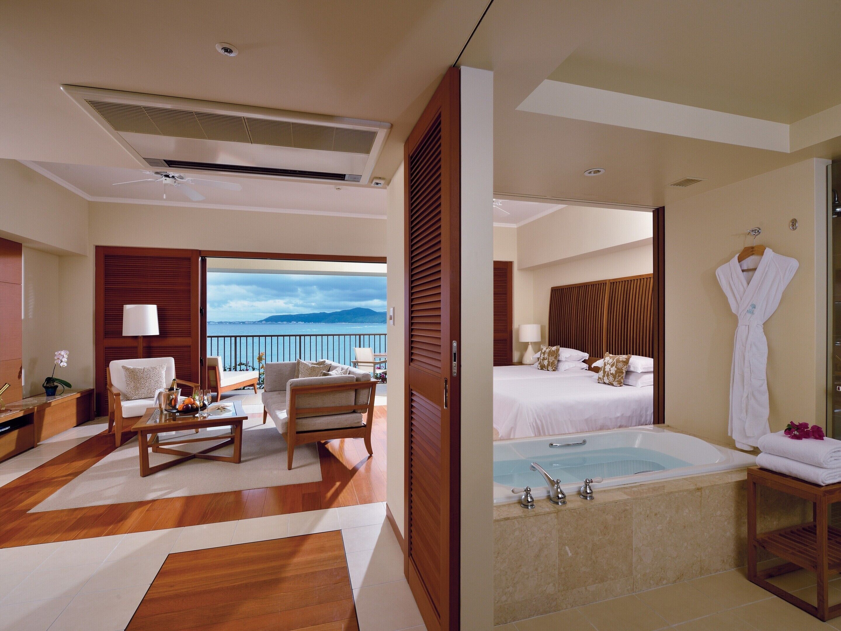 クラブデラックス オーシャンビュー 2ベッドルーム with クラブサービス 禁煙(13歳以上のみ宿泊可) | ミニバー、セーフティボックス (室内)、デスク、遮光カーテン