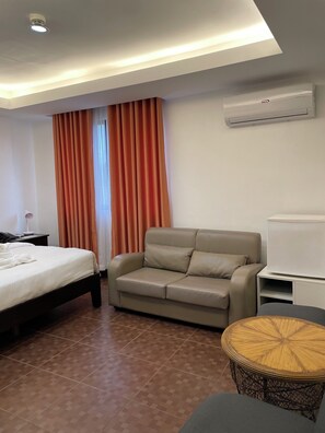 迷你吧、客房内保险箱、隔音、免费 WiFi