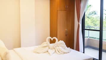 2 bedrooms, minibar, in-room safe, soundproofing
