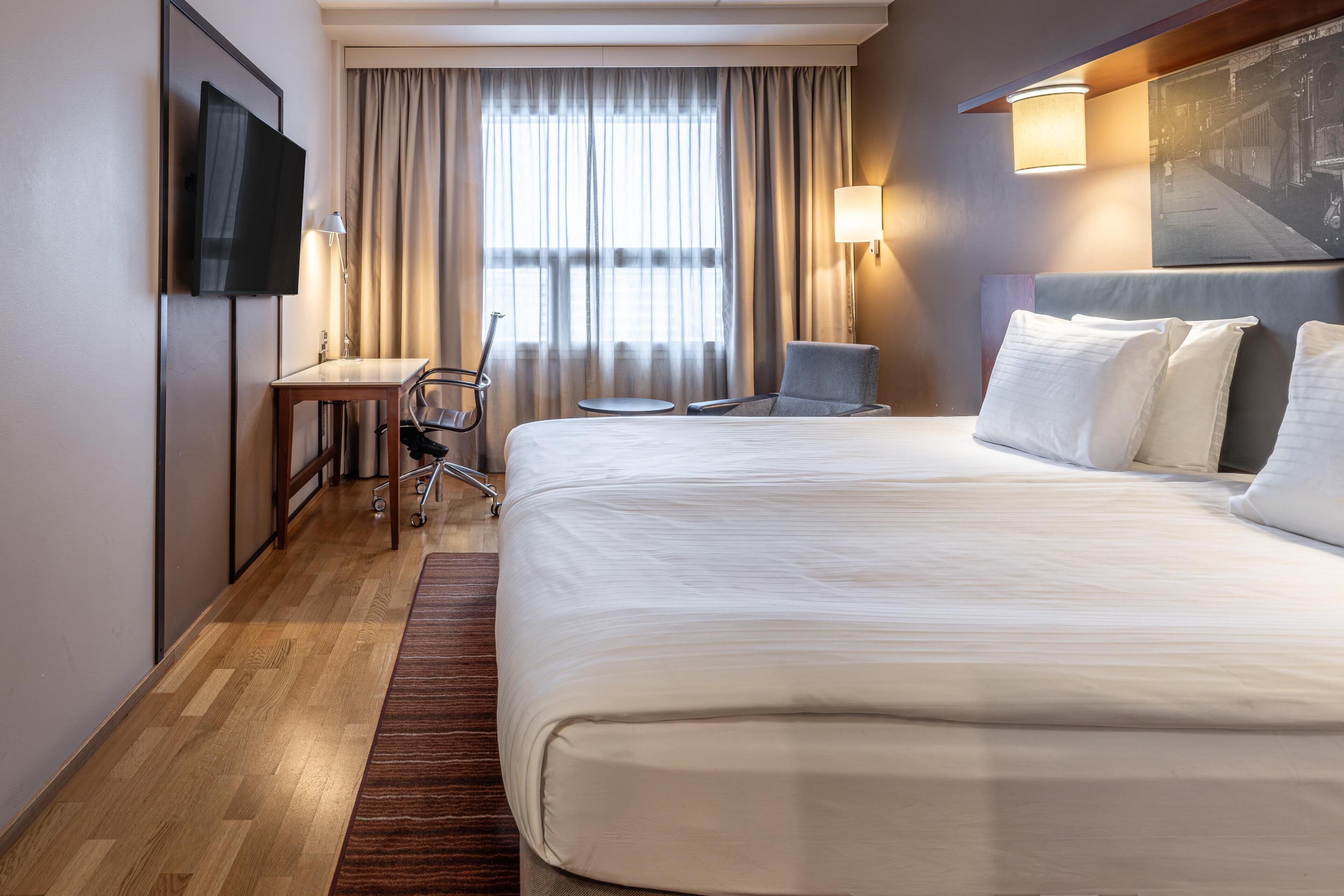 Superior Room, 1 King Bed