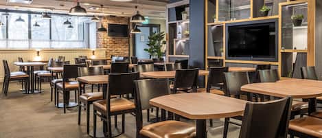 Esmorzar diari d'estil bufet (21 EUR per persona)