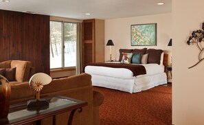 In-room safe, blackout curtains, soundproofing, iron/ironing board