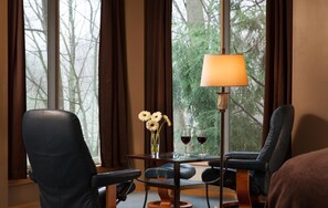 32-inch TV with satellite channels