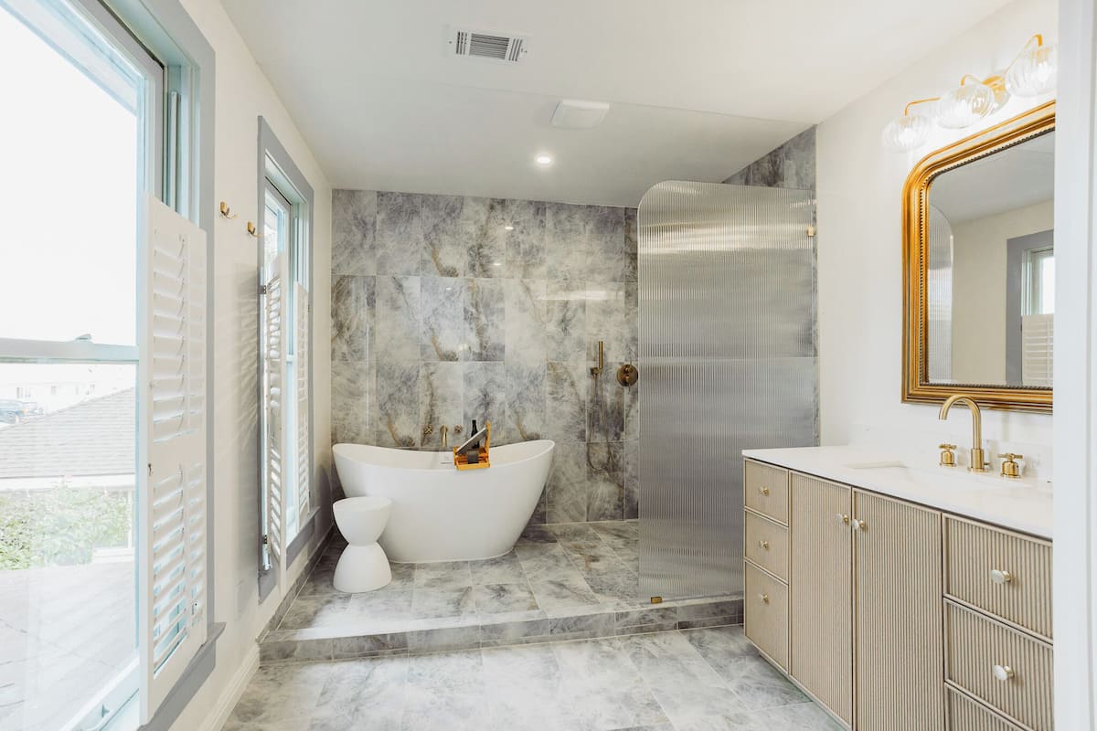 Chapter 3 | Bathroom | Hair dryer, bathrobes, towels, soap
