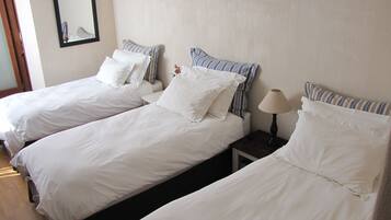 Double or Twin Room, 5 Bedrooms | Down comforters, in-room safe, desk, free cribs/infant beds