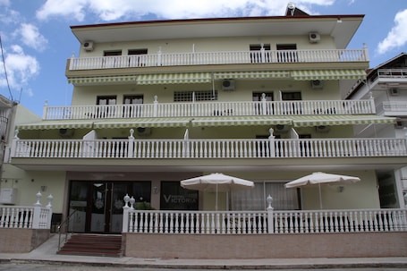 Fachada de la propiedad