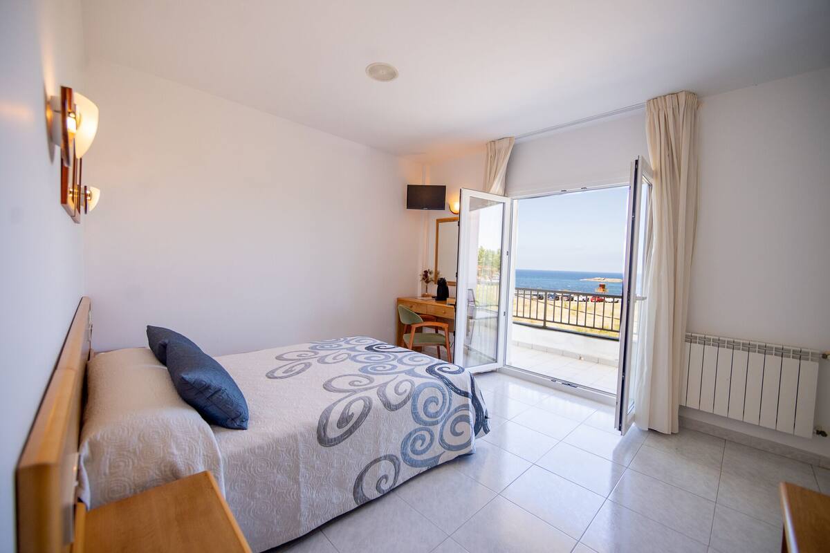 Superior Double Room, Terrace | Memory-foam beds, desk, blackout curtains, free WiFi