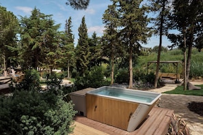 Sauna, hot tub, pemandian Turki/hammam, dan perawatan tubuh
