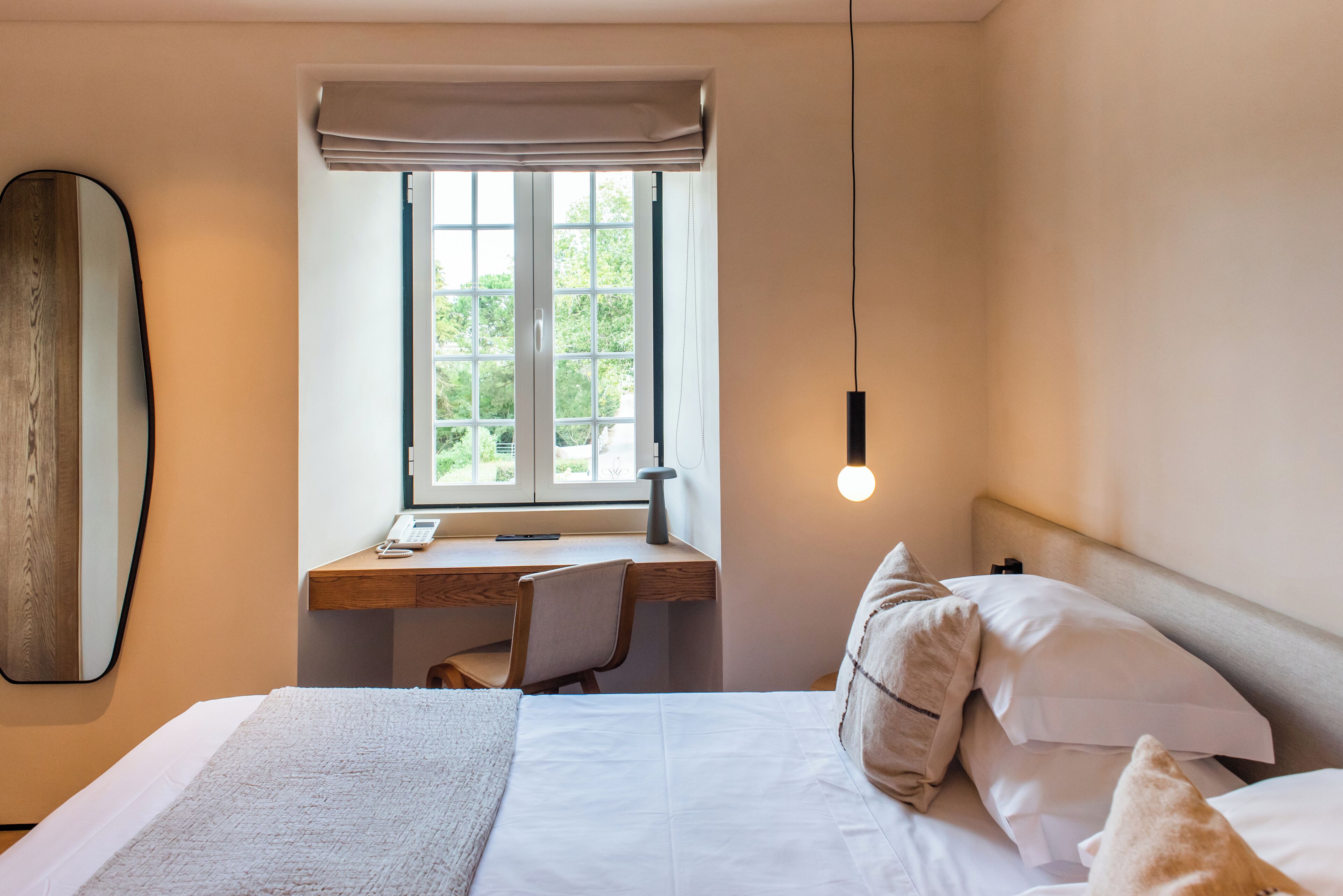 Historic Double Room | Soundproofing, free WiFi, bed sheets