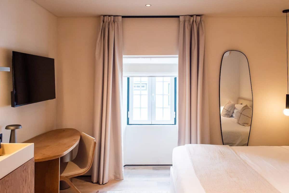 Minibar, schallisolierte Zimmer, kostenloses WLAN, Bettwäsche