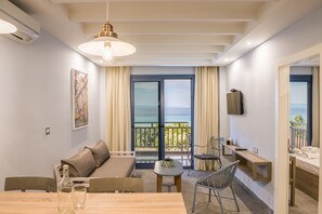 Suite, 2 Bedrooms, Sea View | Living area