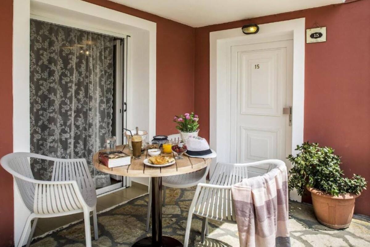 Huoneisto, 1 makuuhuone, pohjakerroksessa | Terassi/patio