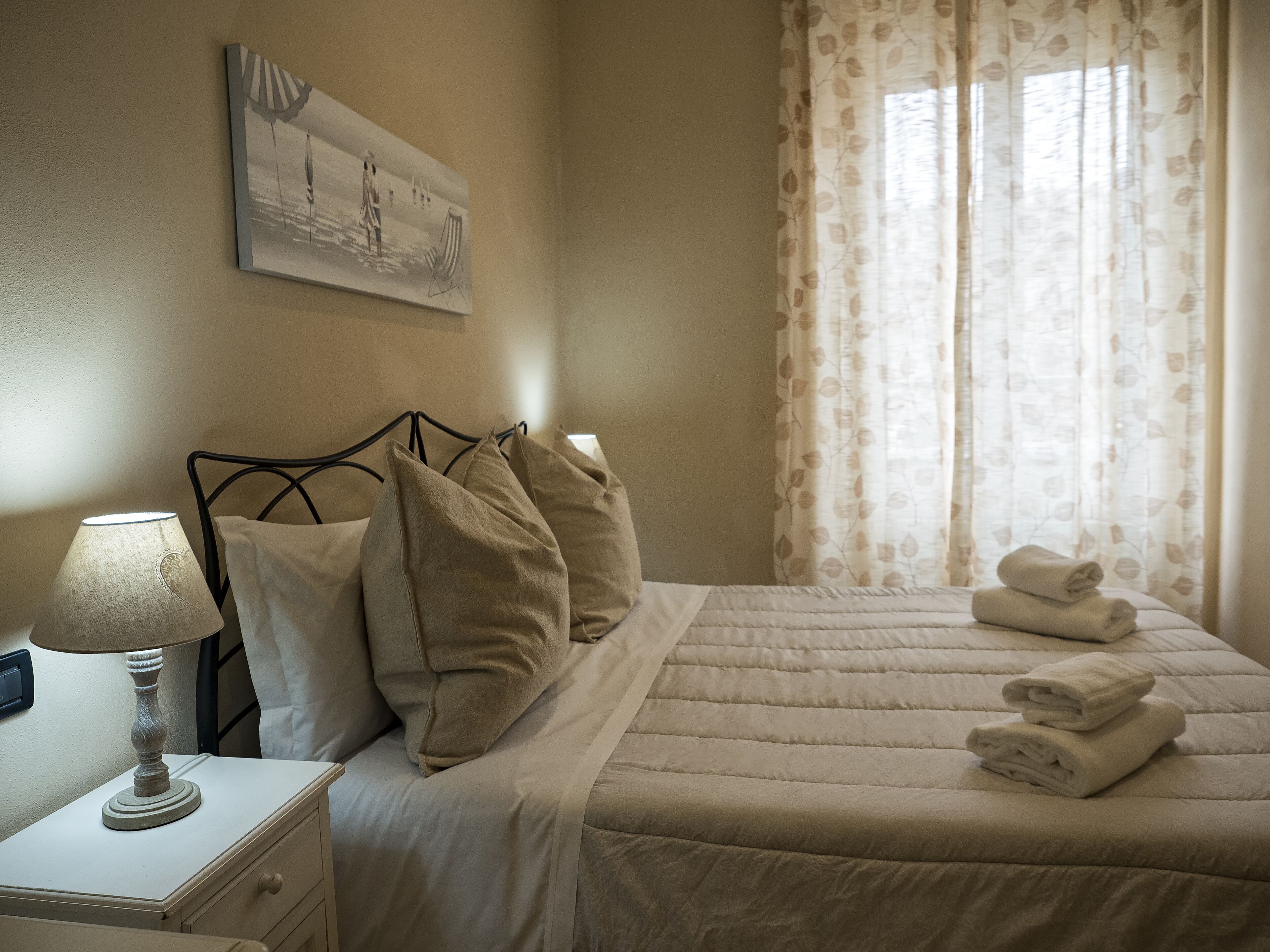 Standard Double or Twin Room | Premium bedding, in-room safe, desk, blackout curtains