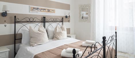 Standard Double or Twin Room | Premium bedding, in-room safe, desk, blackout drapes