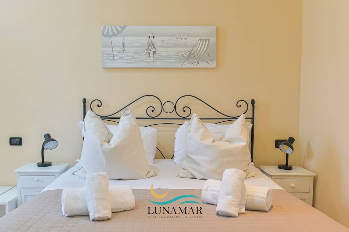 Double Room, 1 Queen Bed, Ensuite