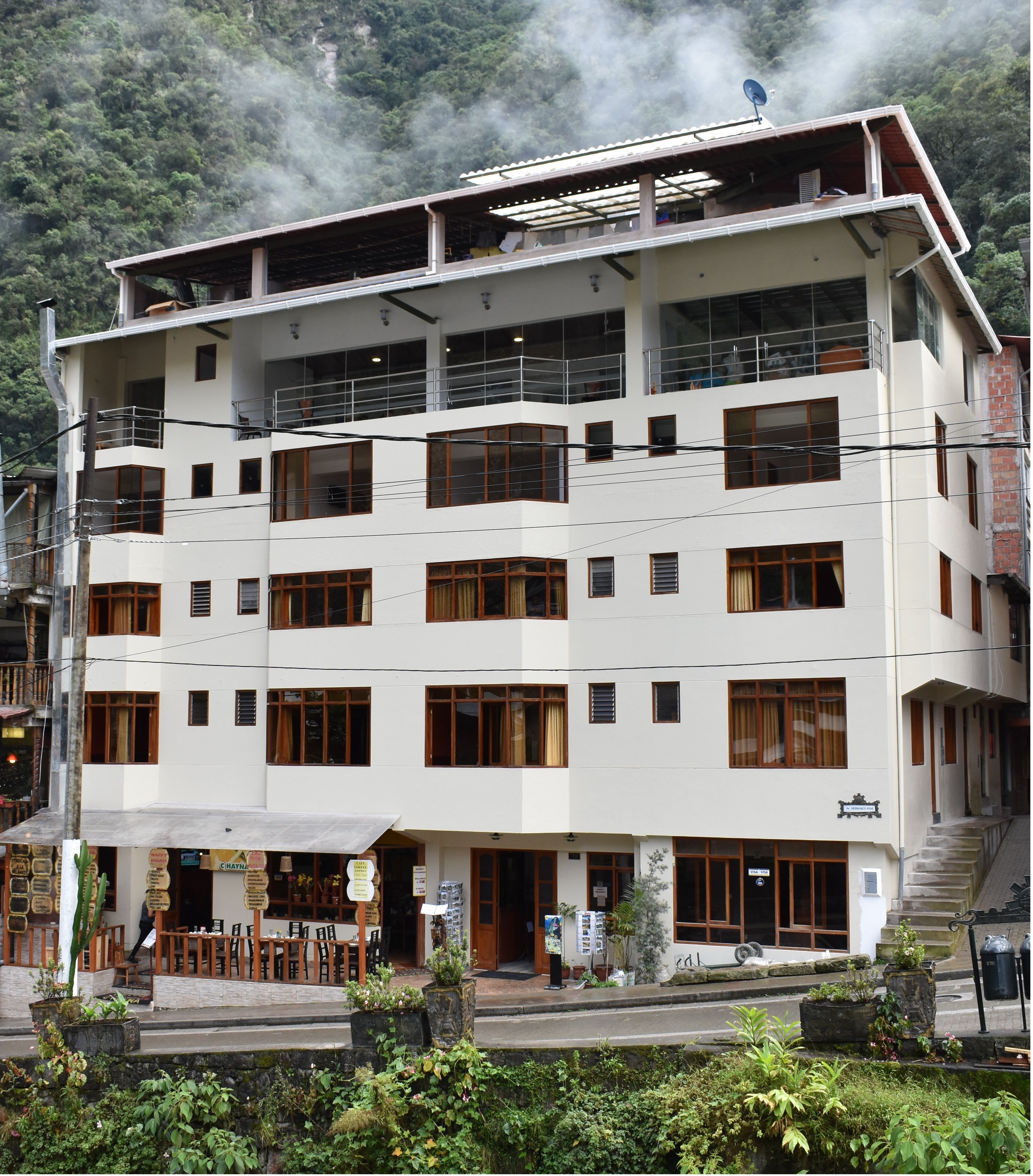 숙박 시설 정면