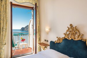 Sábanas italianas Frette, ropa de cama de alta calidad y minibar 