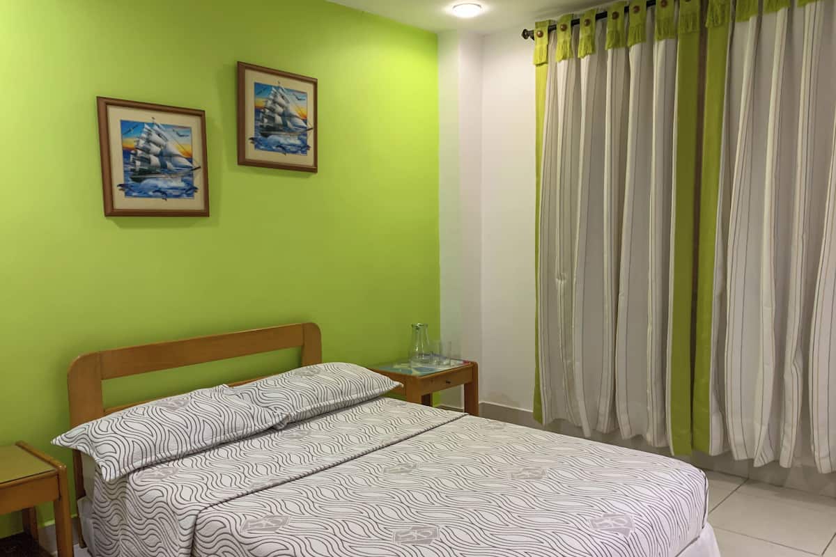 Habitación Doble | 免费 WiFi、床单