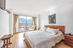 Standard Triple Room - Hotel Alicante (Bogotá)