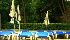 Kolam renang outdoor