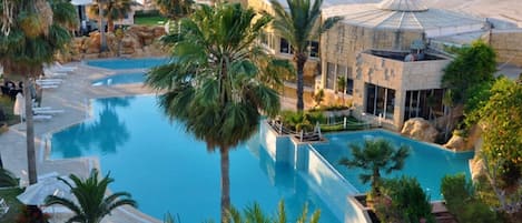 Indoor pool, outdoor pool