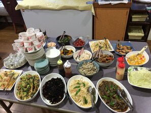 รวมอาหารเช้าแบบบุฟเฟ่ต์ ทุกวัน