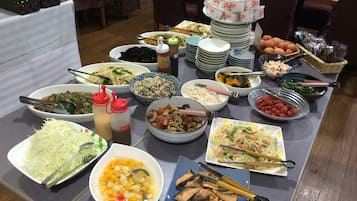 Petit déjeuner buffet compris tous les jours