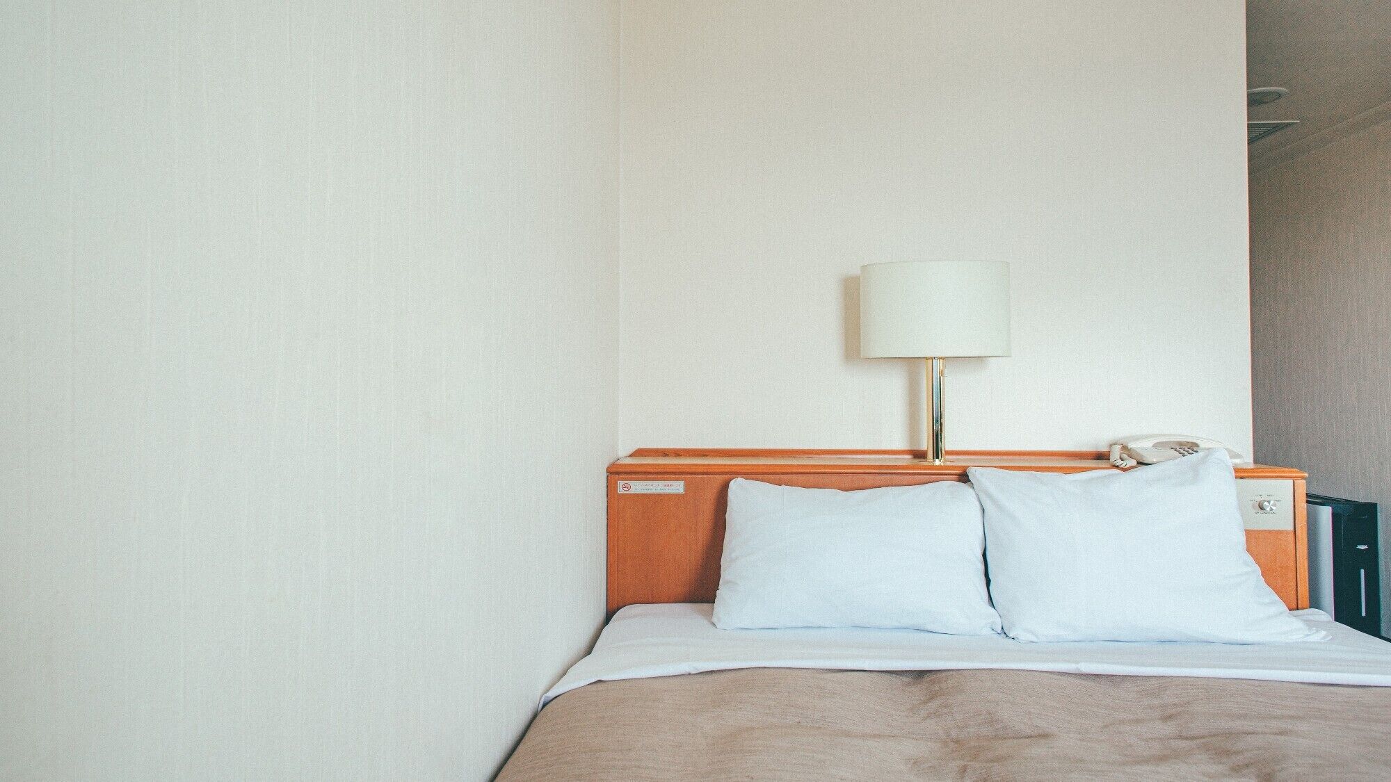 熨斗/熨衫板、免費 Wi-Fi、床單