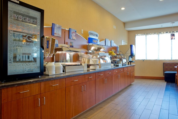 Free daily on-the-go breakfast