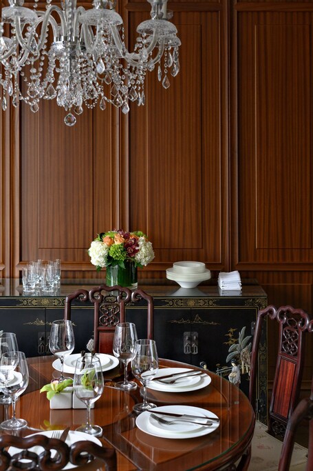 Shangri La Toronto - Image 19